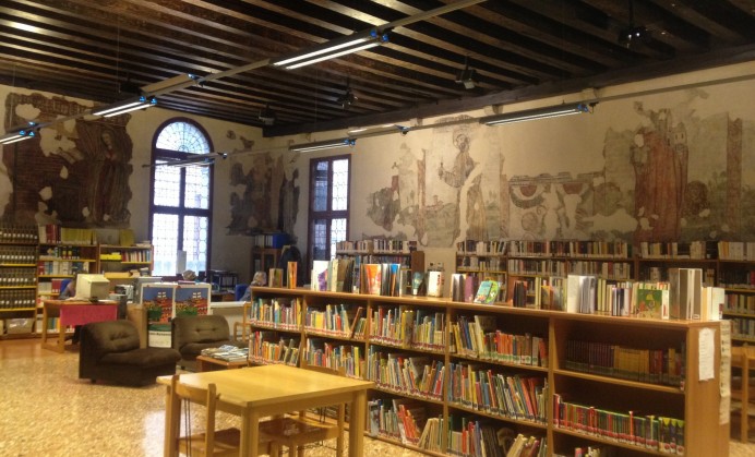Il sindaco di Venezia ritira dalle scuole comunali i libri “gender”